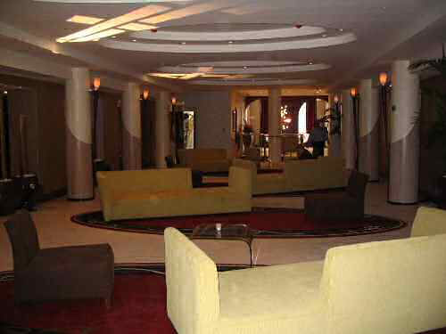 coutrhouse_hotel